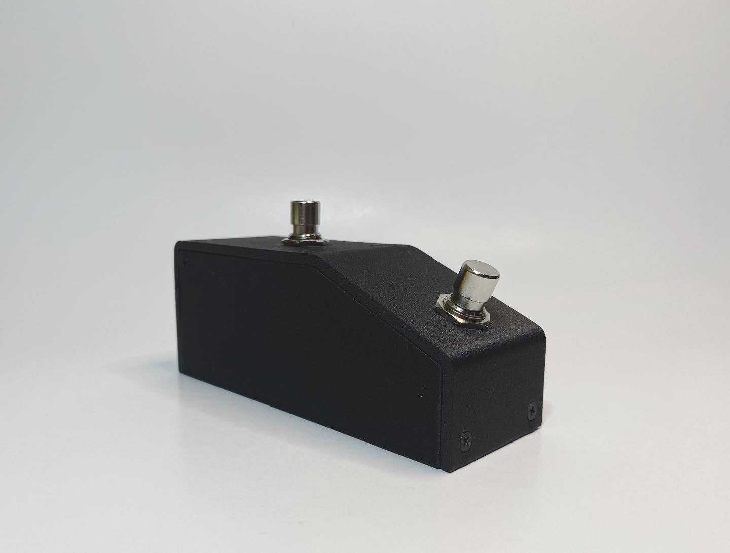 Boss ES-8 profile-matching aux switch