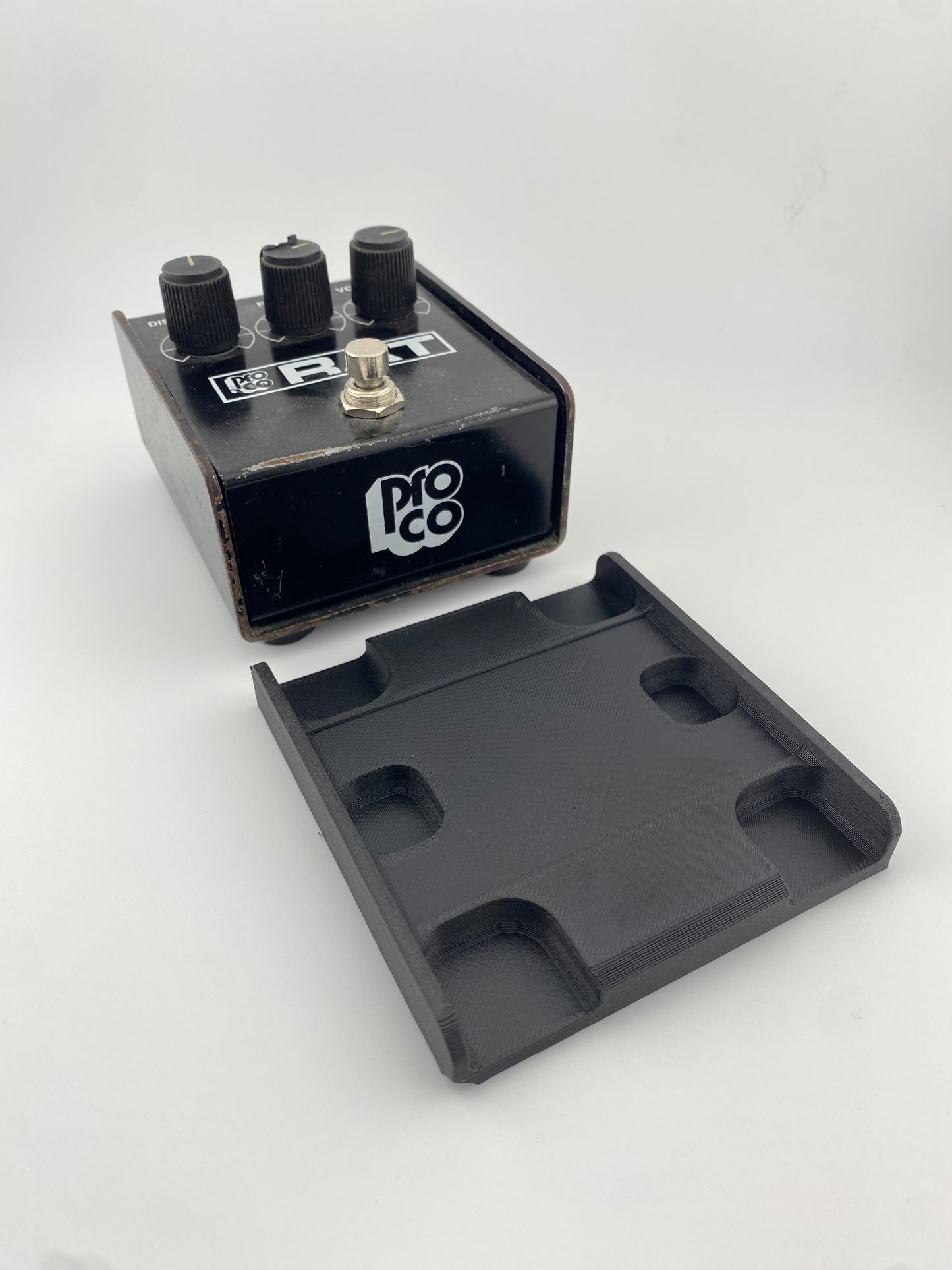 Pedalboard adapter / riser for Rat 2 type enclosures